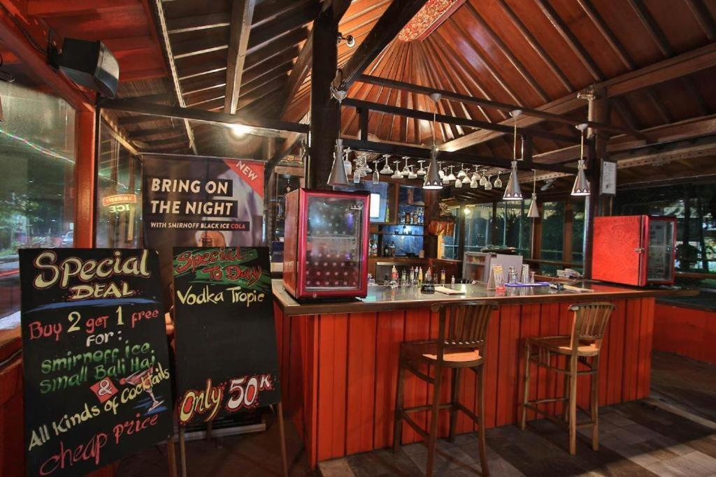 Club Bali Suite Legian Esterno foto